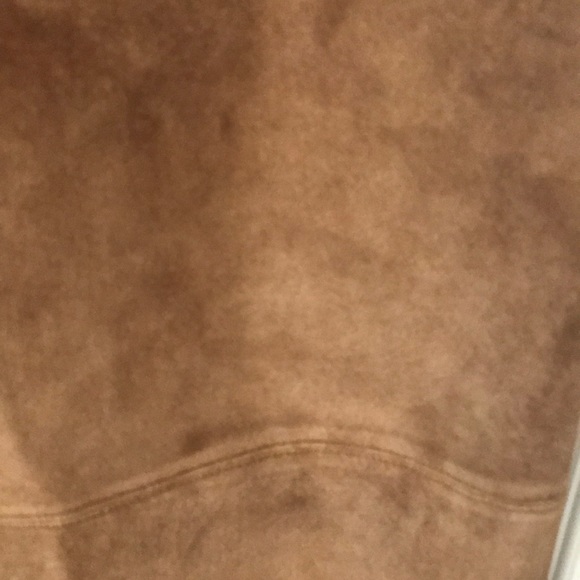 100% Leather Skirt - Picture 2 of 7